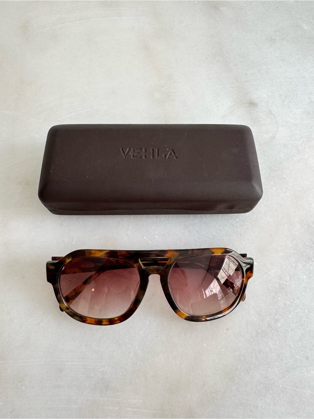VEHLA Phoenix Tortoiseshell Sunglasses - Tort/Mocha